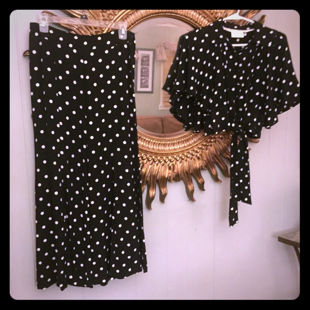 Pant and crop top outfit